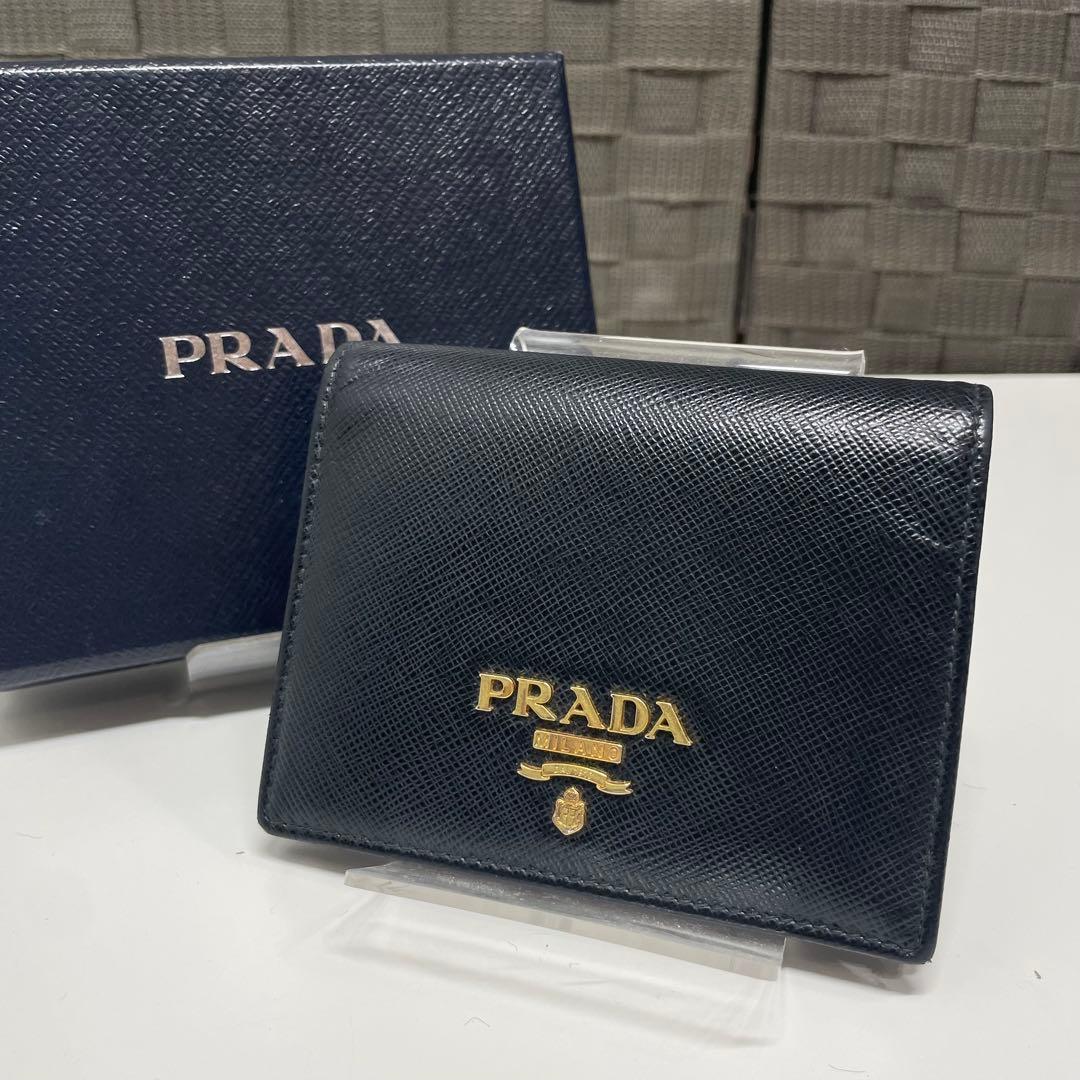 Y*U様 PRADA ブラック 二つ折り財布 箱付き
