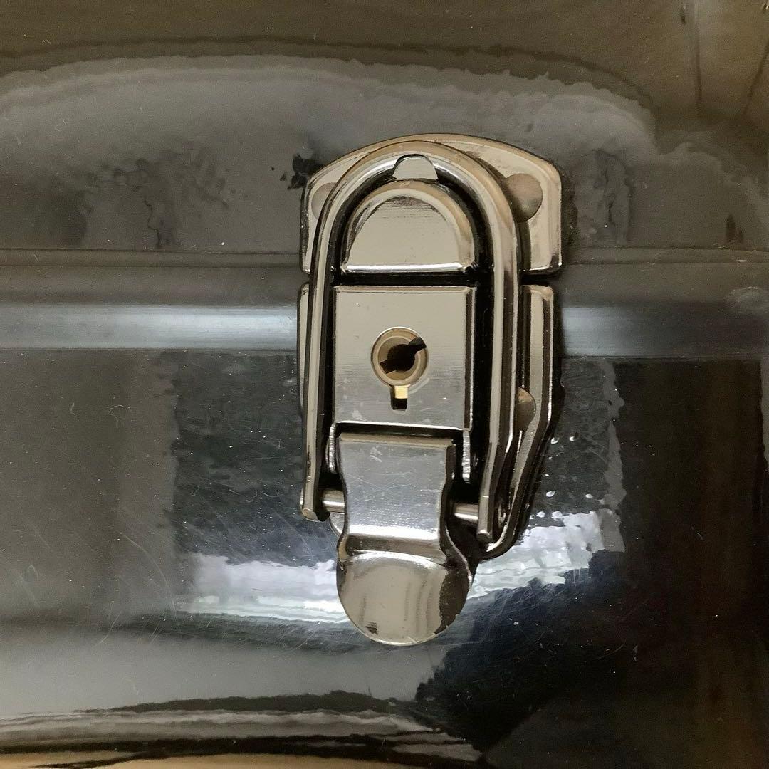 テナーサックス　シャイニーケース 黒