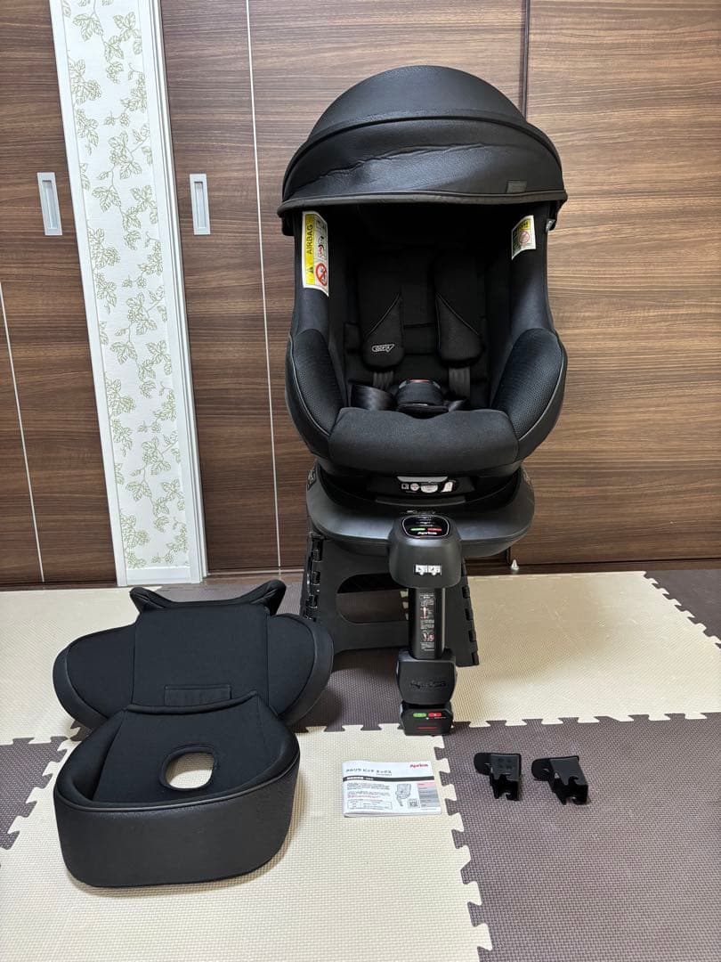 【引き取り限定】Aprica チャイルドシート 新生児からOK