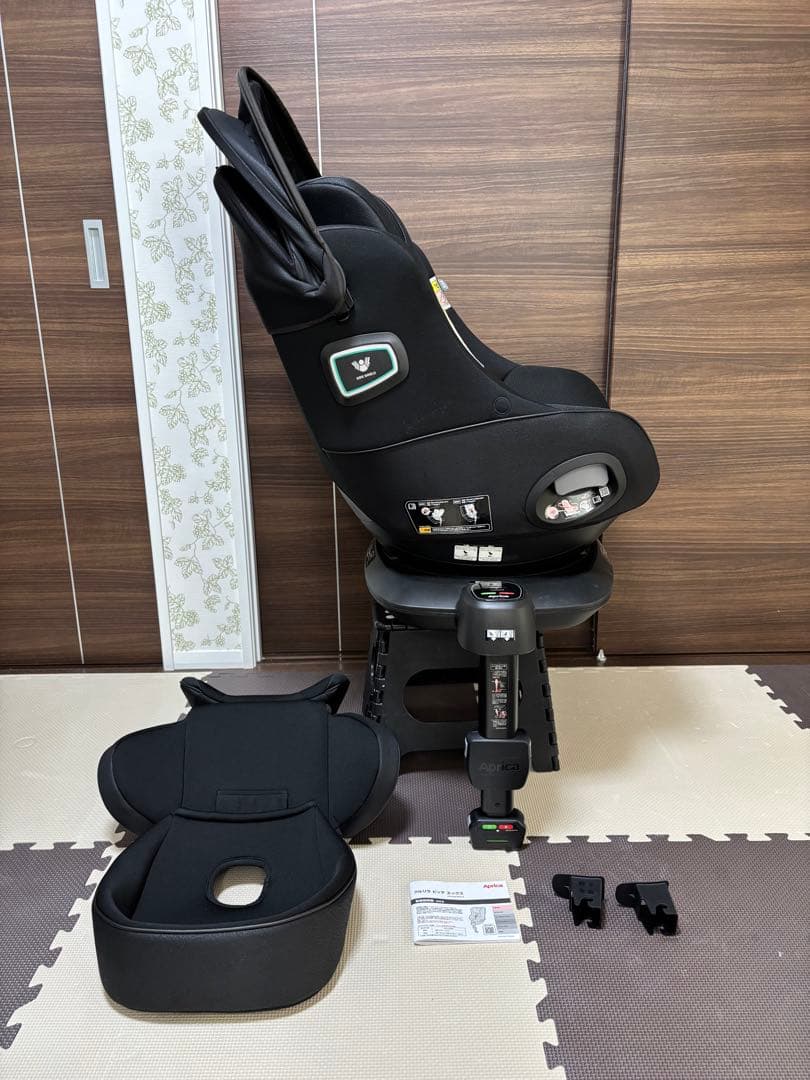 【引き取り限定】Aprica チャイルドシート 新生児からOK
