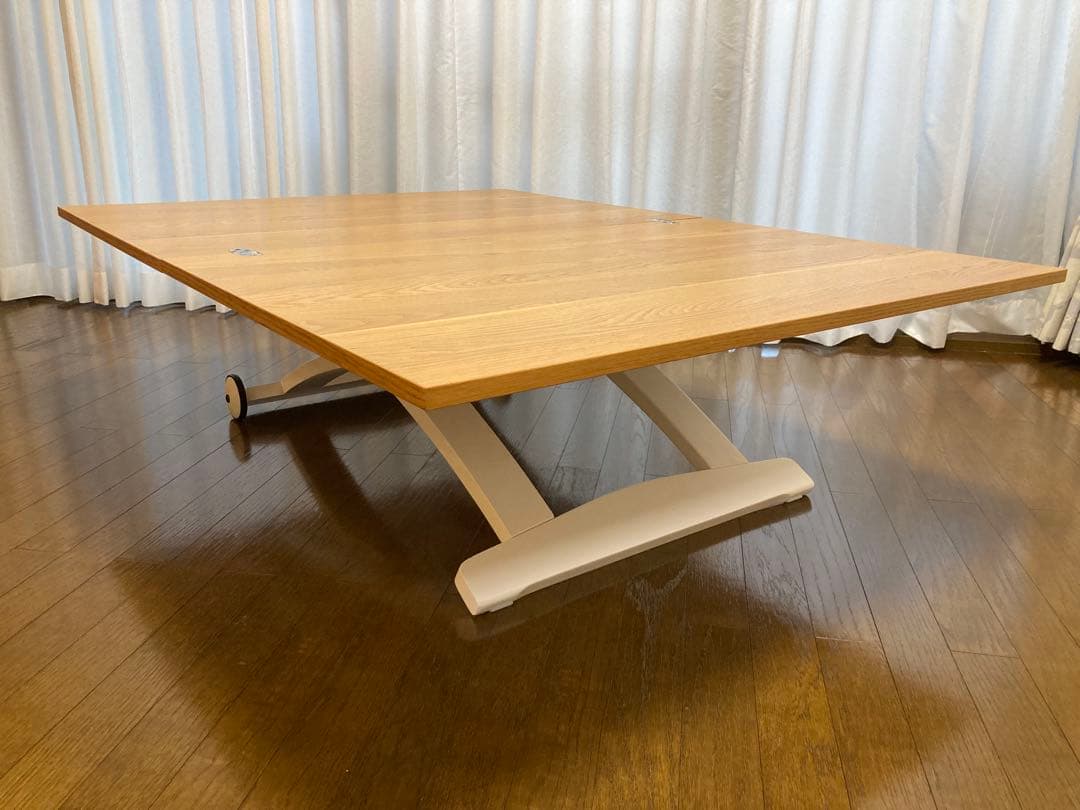 カリガリス　マスコッティ　昇降式テーブル