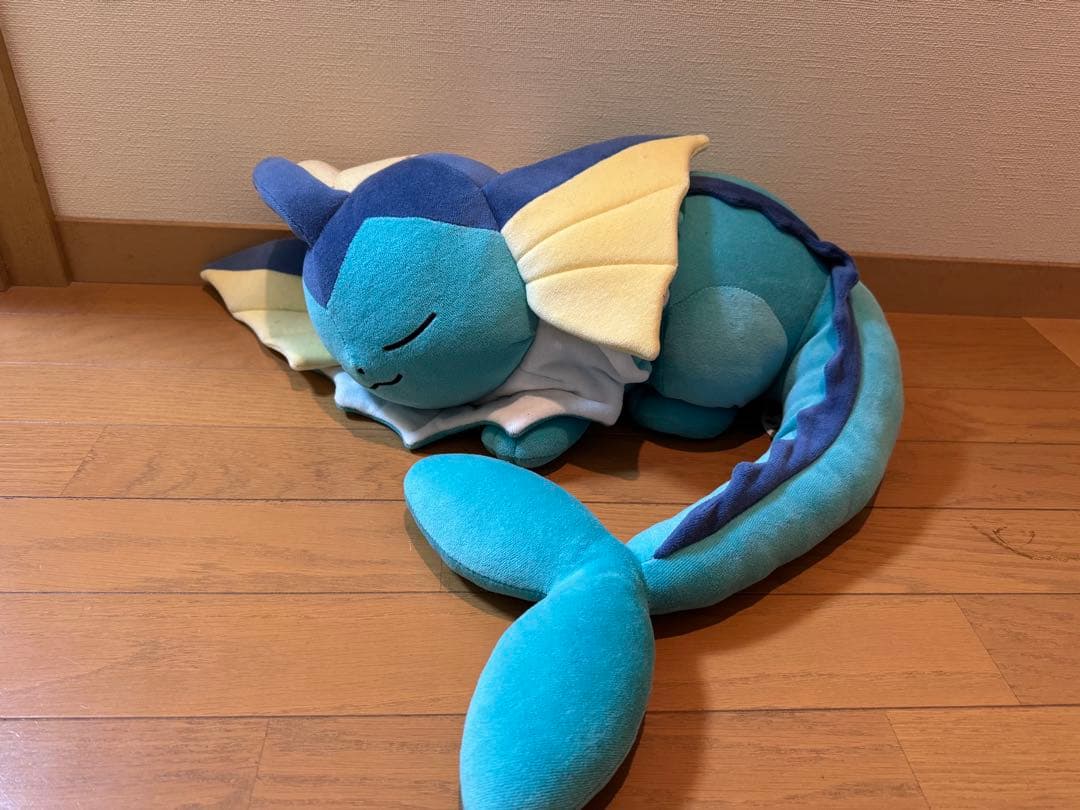 すやすやイーブイ　ブイズ　ブースター　シャワーズ　サンダース　ぬいぐるみ