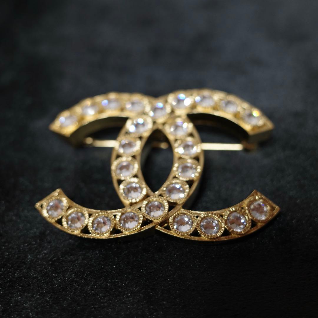 CHANEL ブローチ CCマーク ビジュー ラインストーン