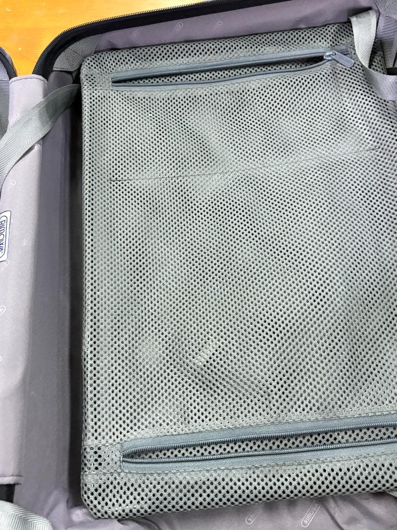RIMOWA リモワ SALSA 4輪スーツケース 約68L 鍵なし
