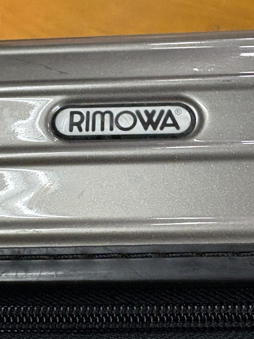 RIMOWA リモワ SALSA 4輪スーツケース 約68L 鍵なし