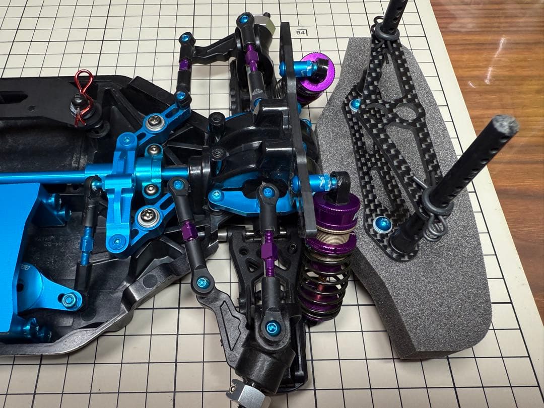 山*ー様 TAMIYA TT-02 シャーシ 4WD ラジコンカー