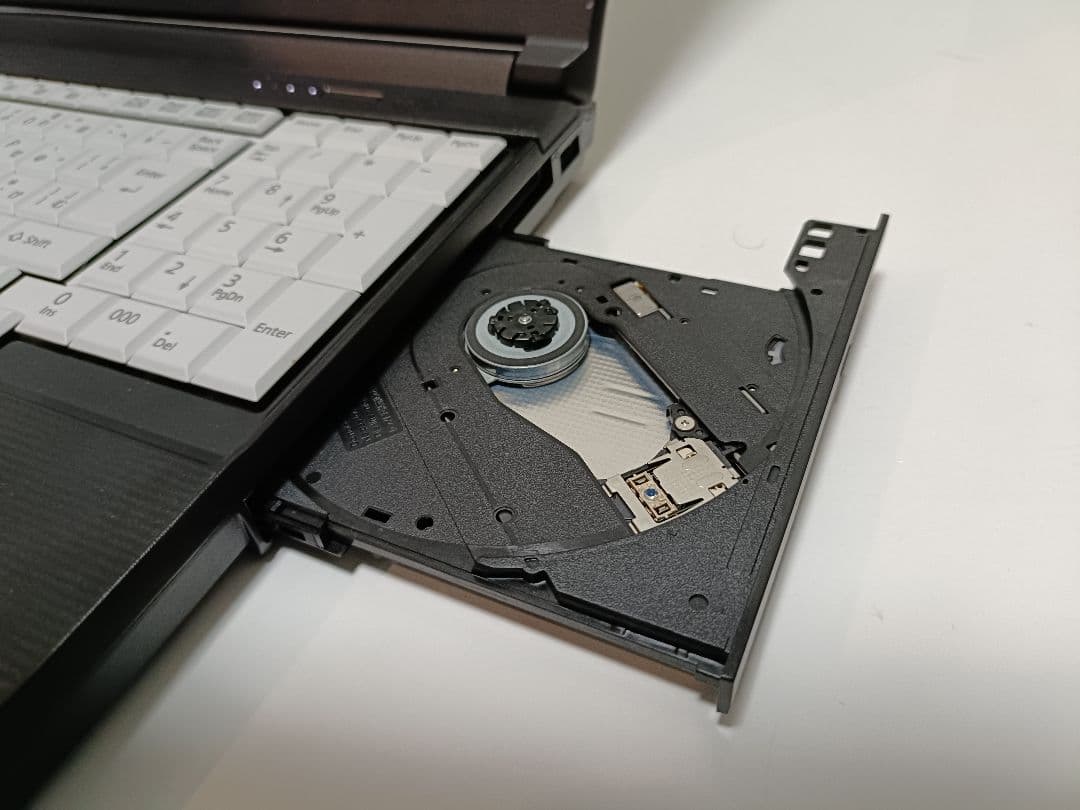 2024年 Windows11 Corei5 メモリ16GB SSD 512GB