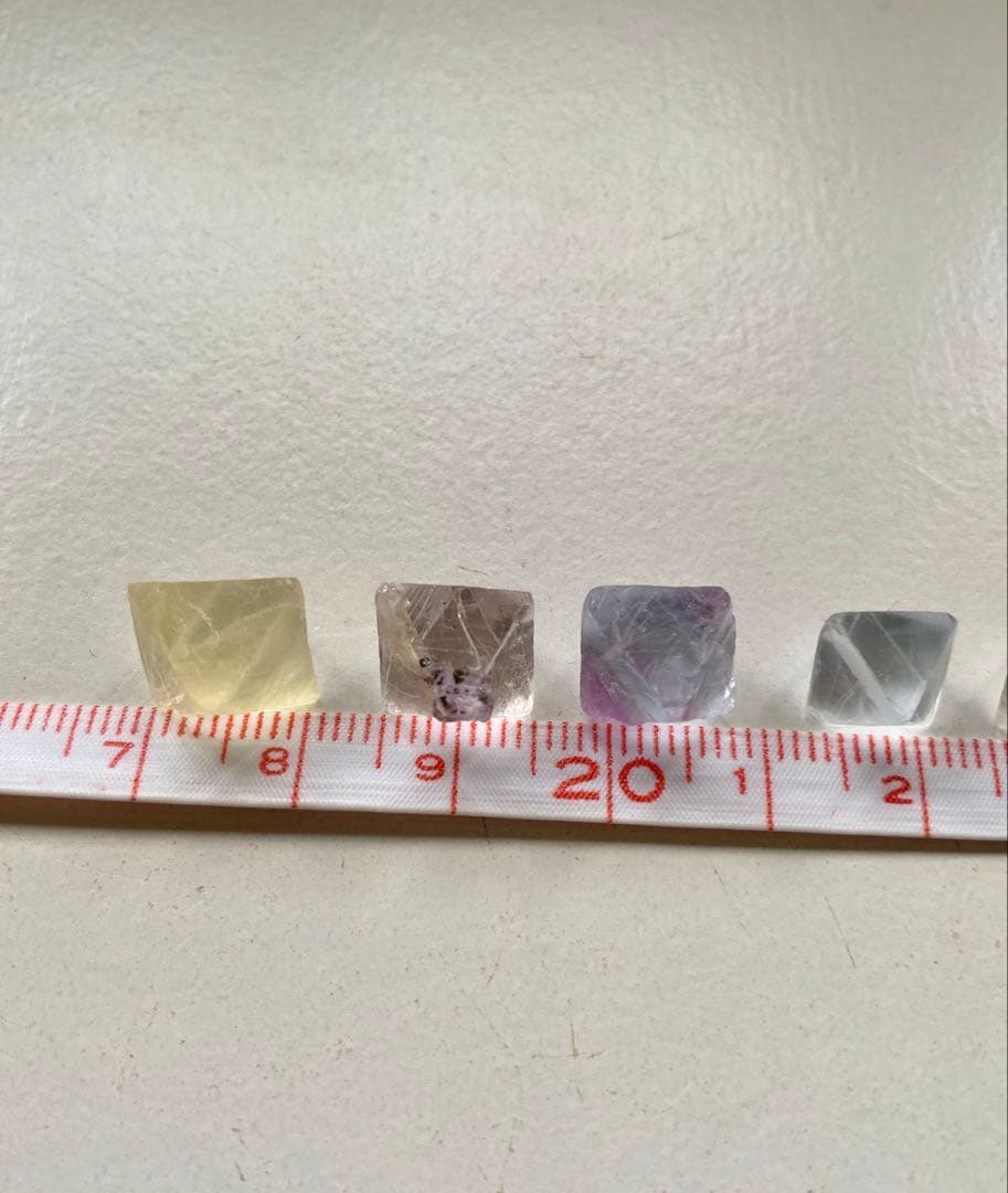 八面体 フローライト　ビンガム産　イリノイ産　12個セット　蛍石　鉱物標本