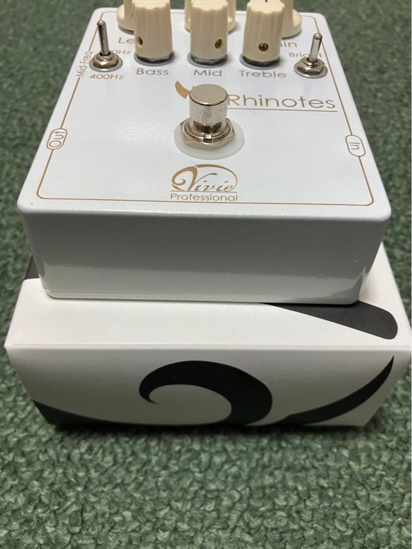 Viva Rhinotes ベース オーバードライブ 限定カラー 白