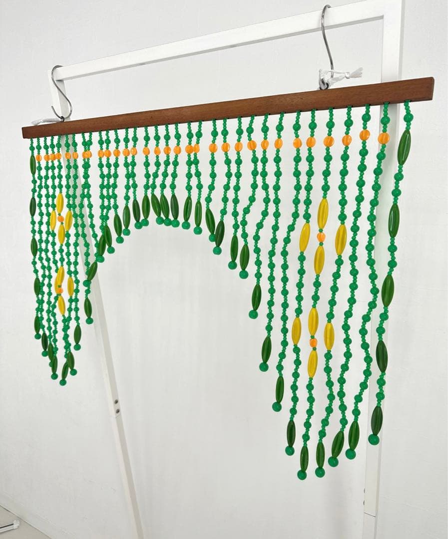 レトロポップ　ビーズカーテン　ビーズのれん　珠のれん　緑　昭和レトロ