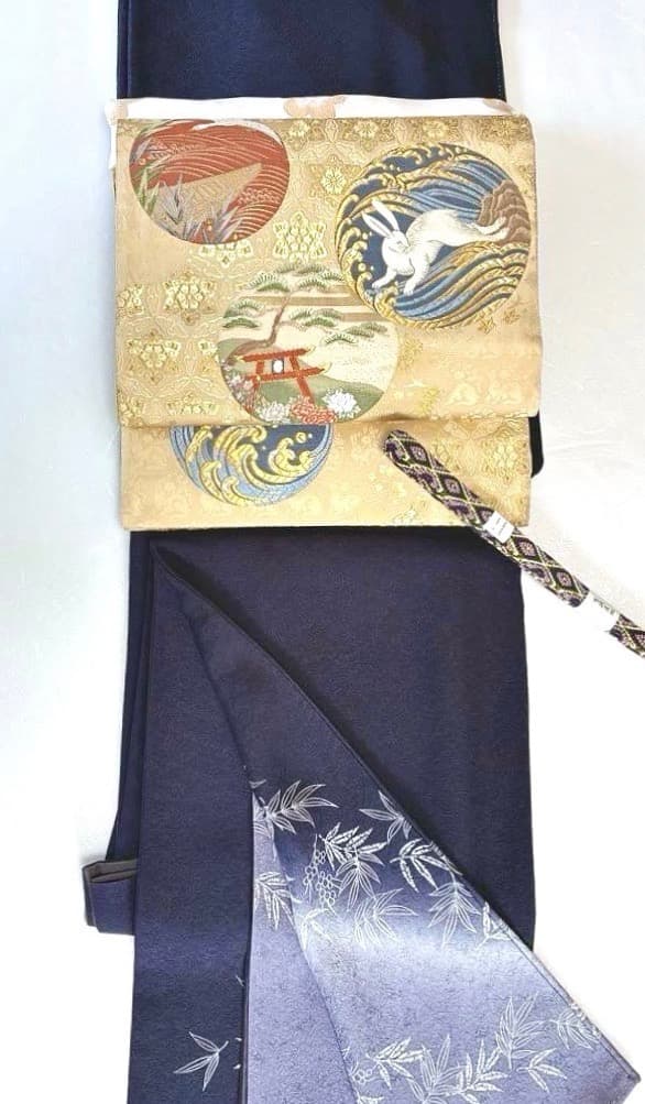 ご予約中です 初春 吉祥南天柄 上質正絹紋意匠 一つ紋 訪問着 深い濃紺色