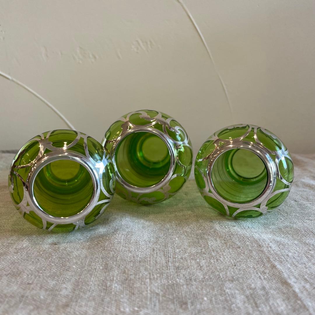 シルバーオーバーレイ　色ガラス　花瓶 アールヌーボー　フラワーベース　花器