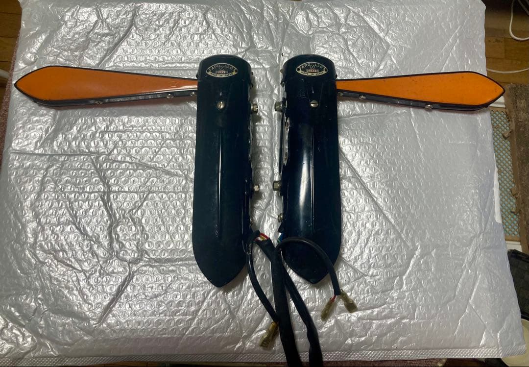 アポロウィンカー（矢羽根式方向指示器） 12v仕様（クレジットは24v）