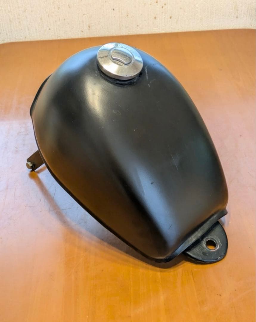 sr400 タンク　スポタンピーナッツ　モーターロック　2% ボバー　チョッパー