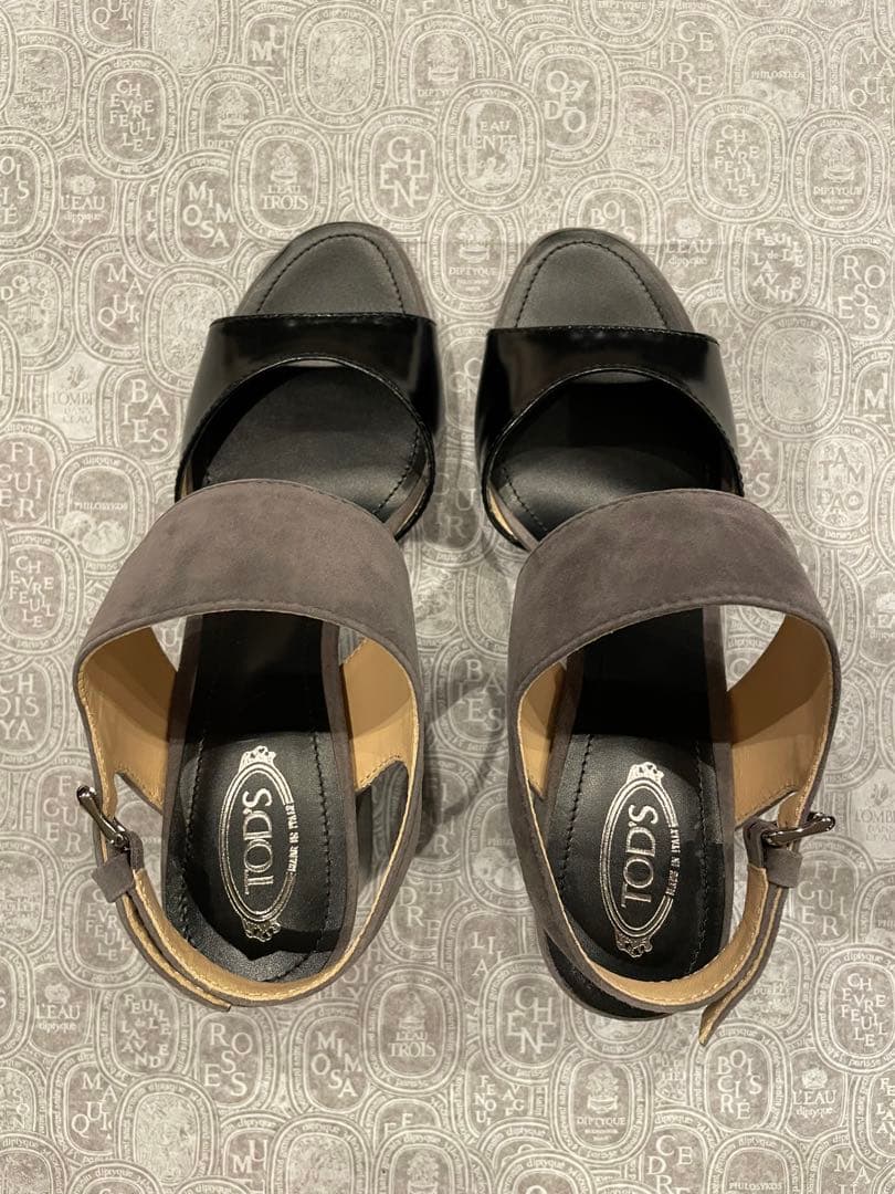 TOD'S トッズ　サンダル　ドゥロワー drawer ブラミンク 好きにも