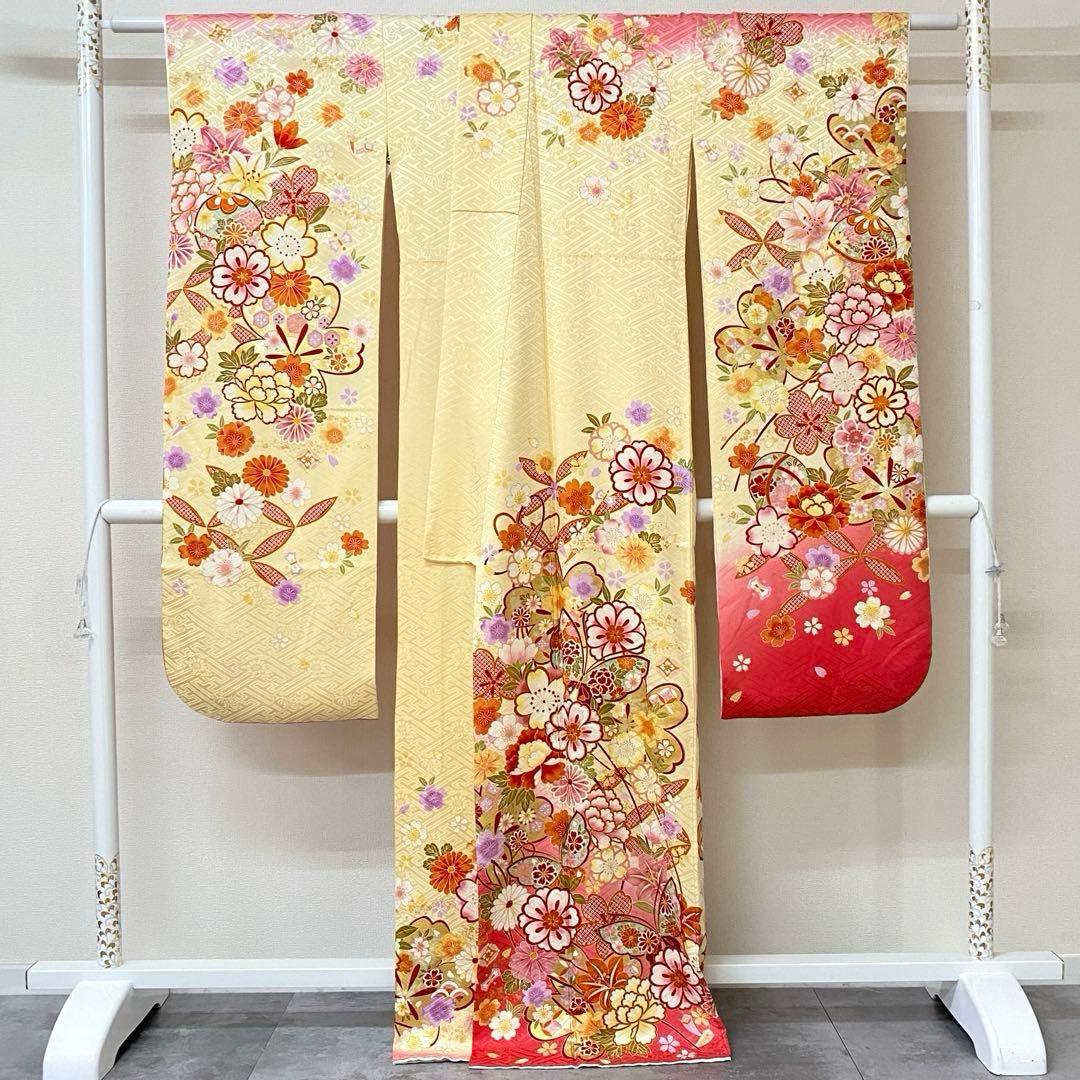 ⭐︎K0620 正絹 振袖 レンタル店放出品 黄色 ガード加工 花柄 11号