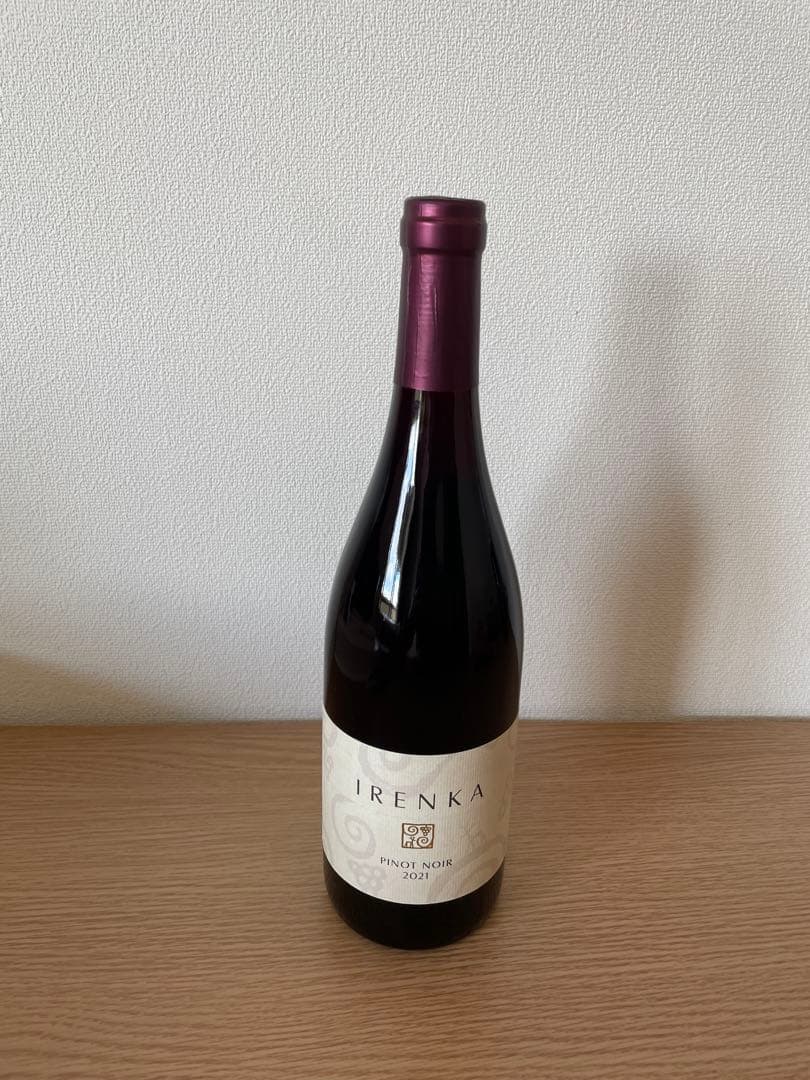 ワイン IRENKA PINOT NOIR 2021