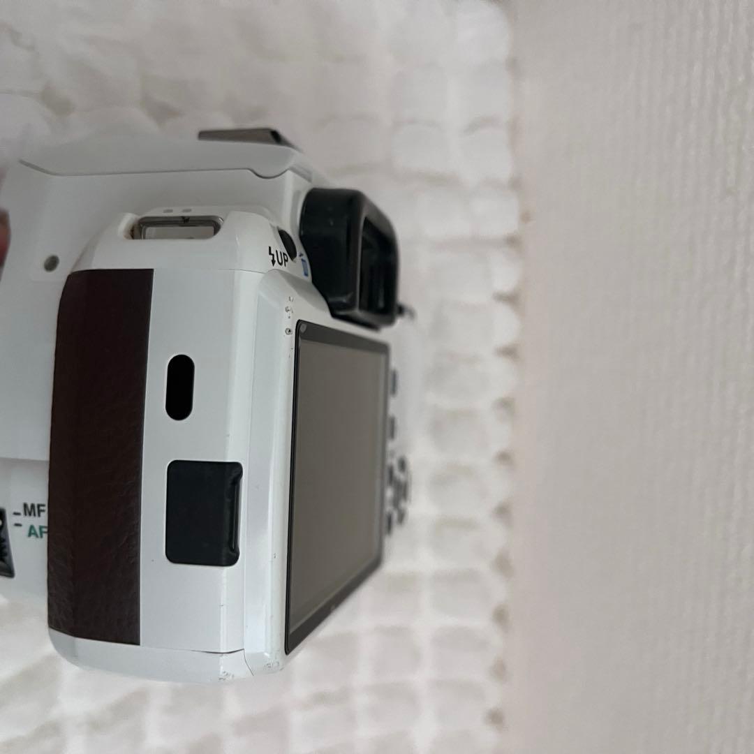 PENTAX k-r　ブラウン×ホワイト
