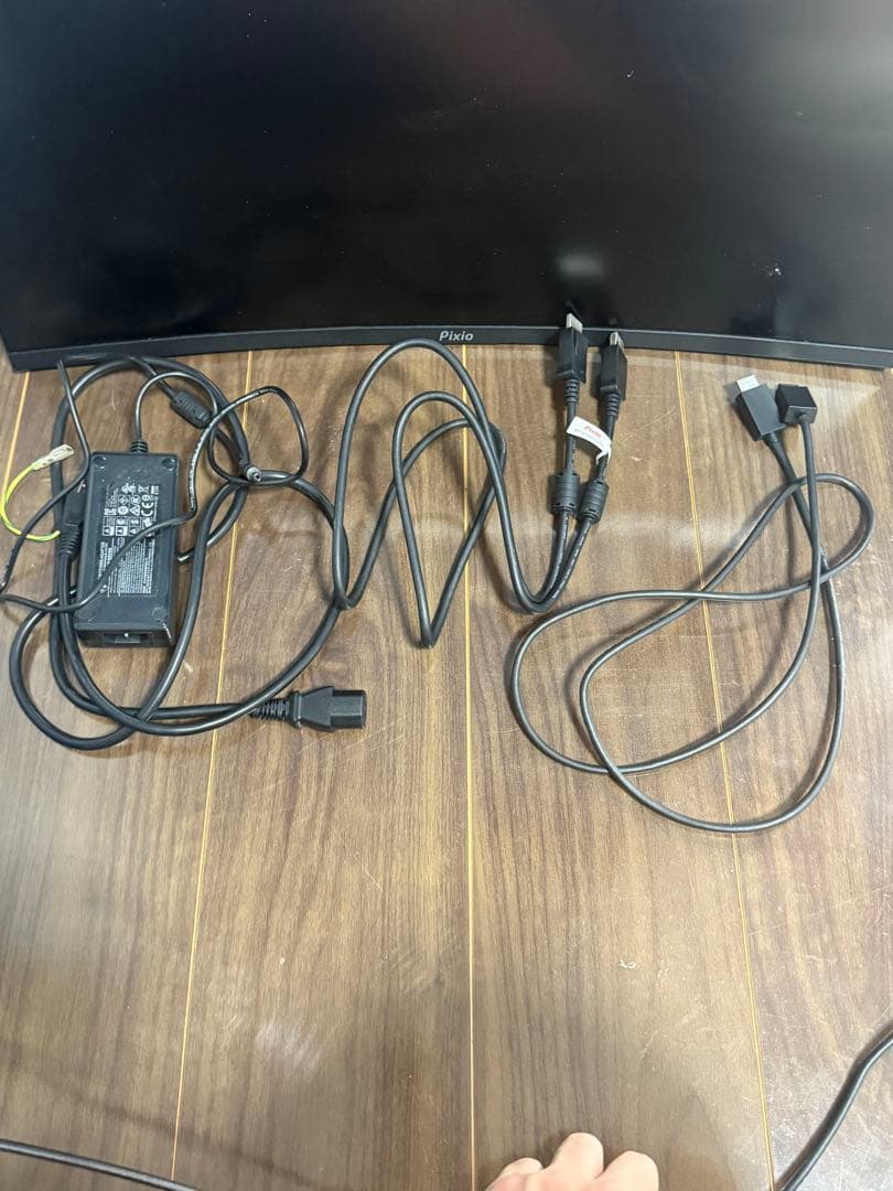 Pixio 27インチ 240Hz VAモニター