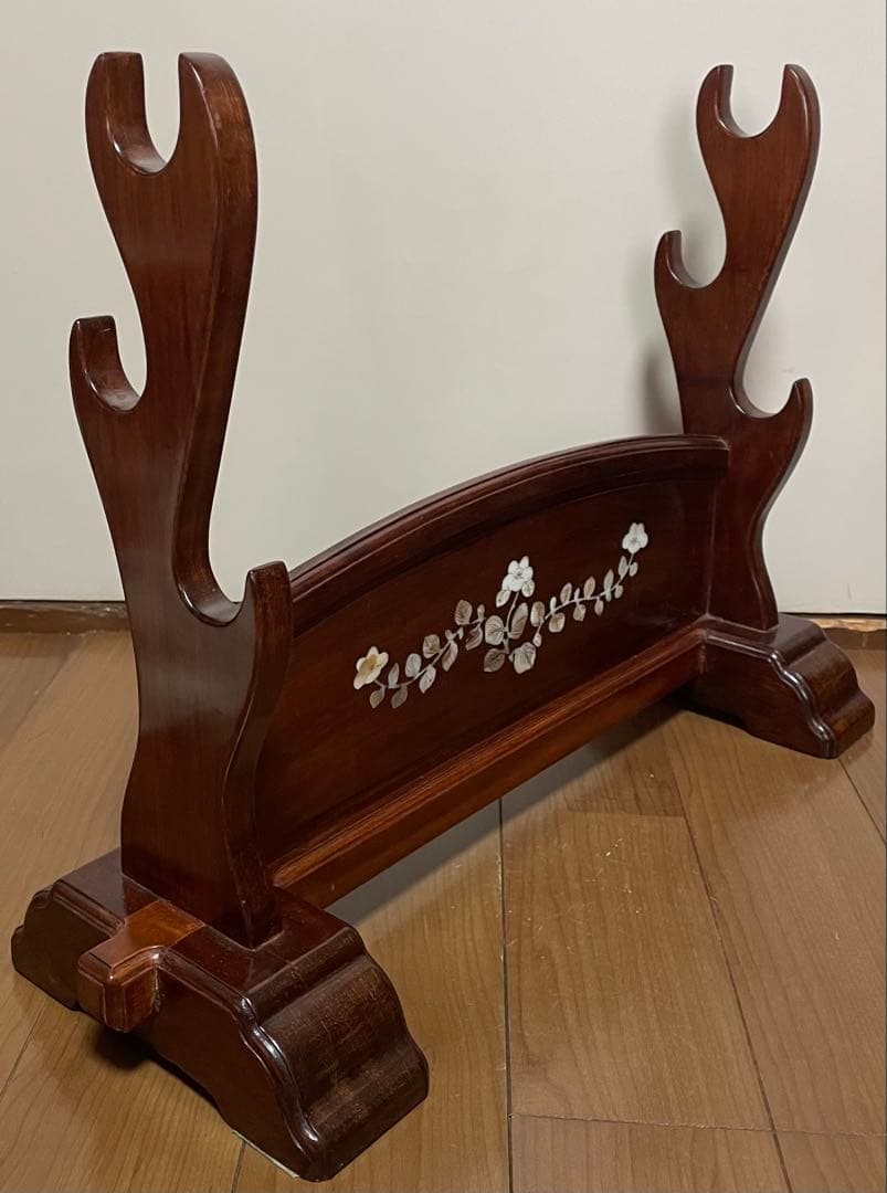 刀掛け　両面　螺鈿　木製　３本掛け　日本刀　模造刀　武具