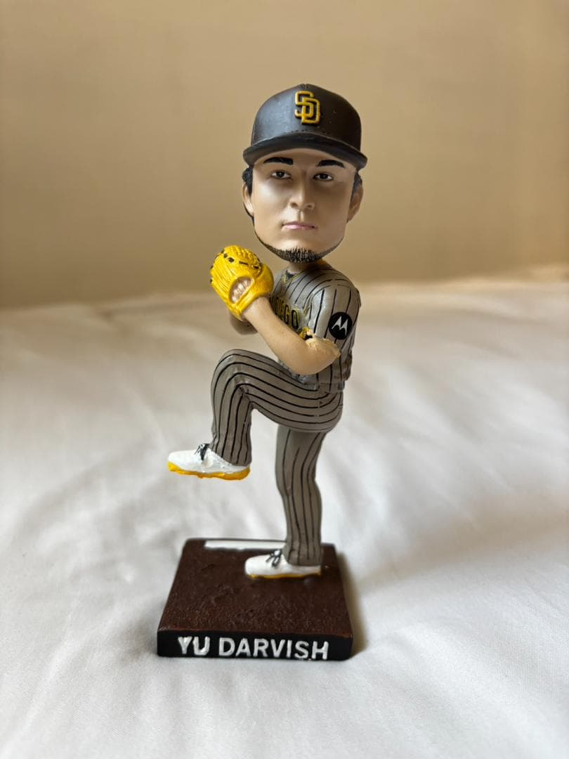 ダルビッシュ 3000奪三振 ボブルヘッド パドレス バブルヘッド 球場限定
