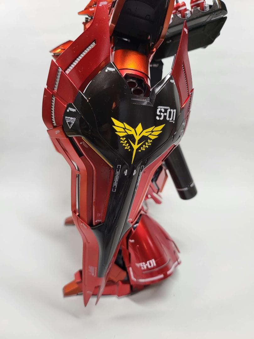 【塗装済み　ガンプラ　完成品】MG  1/100　サザビー　キャンディー塗装