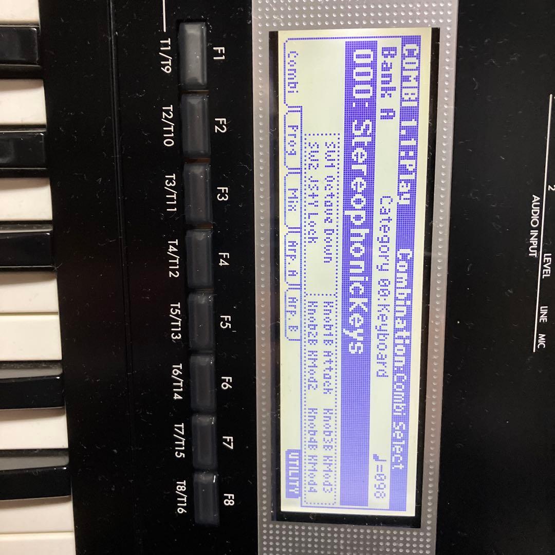 korg TR76 シンセサイザー