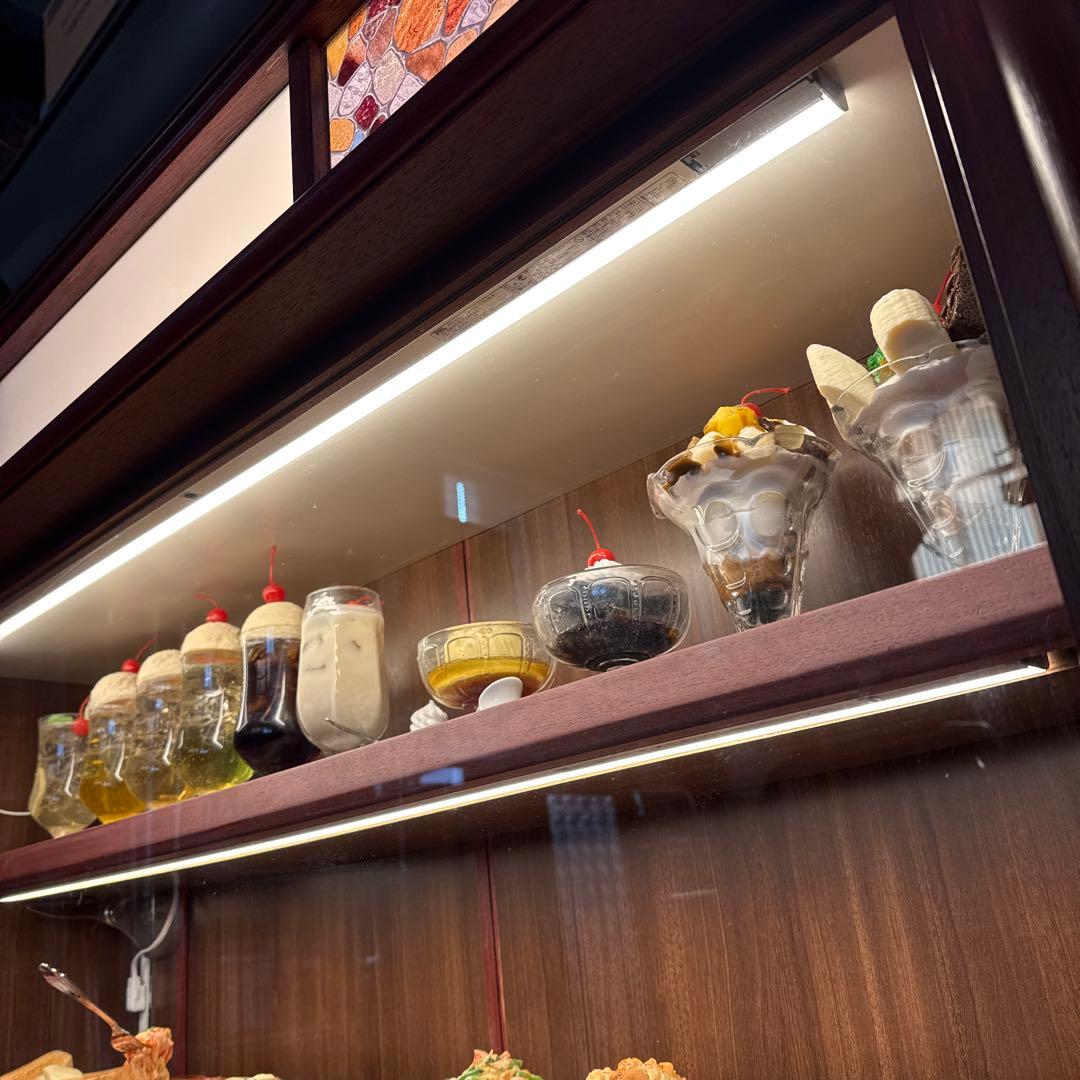 洋食店メニュー商品ケース　　 (実物大)食品サンプルセット￼