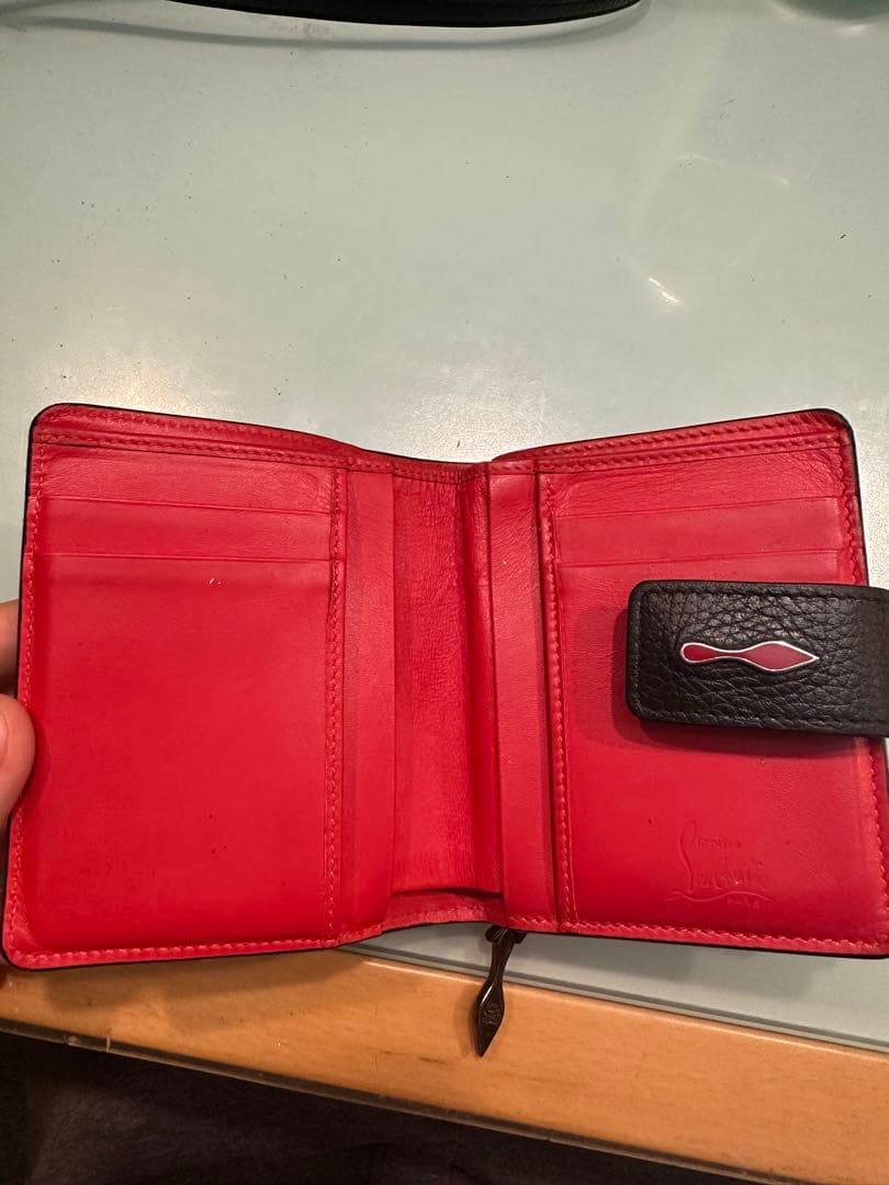 Christian Louboutin 二つ折り財布 ブラック