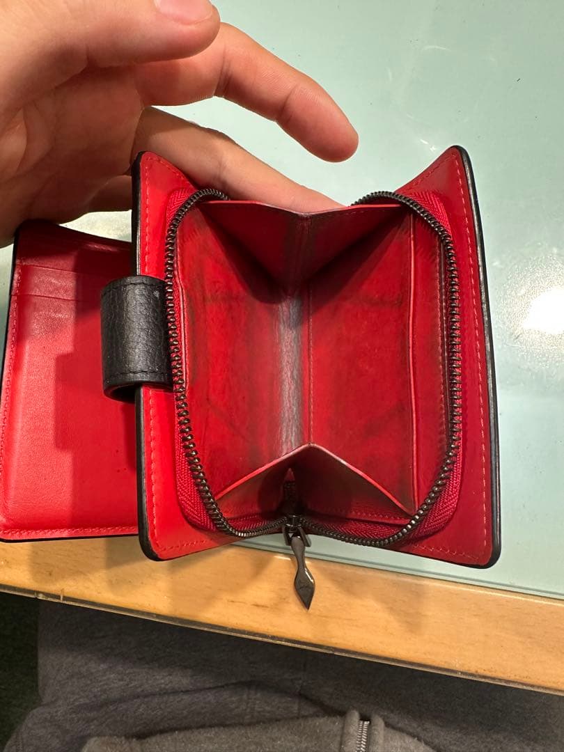 Christian Louboutin 二つ折り財布 ブラック