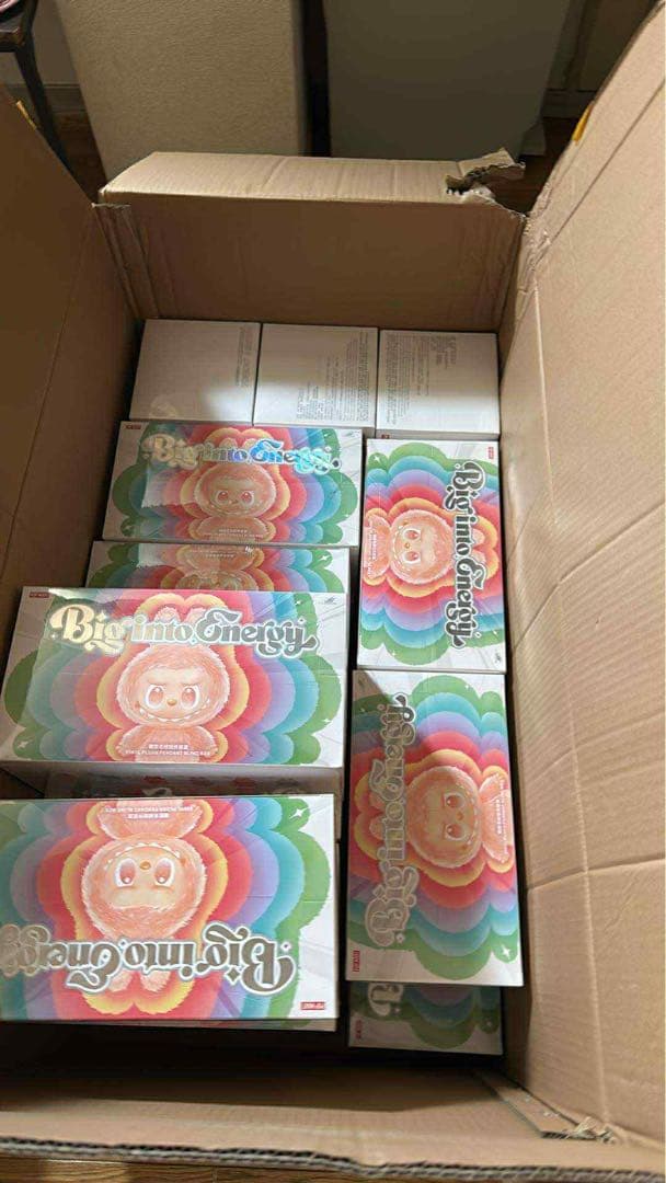 ラブブ Big into Energy ぬいぐるみペンダント アソート10box