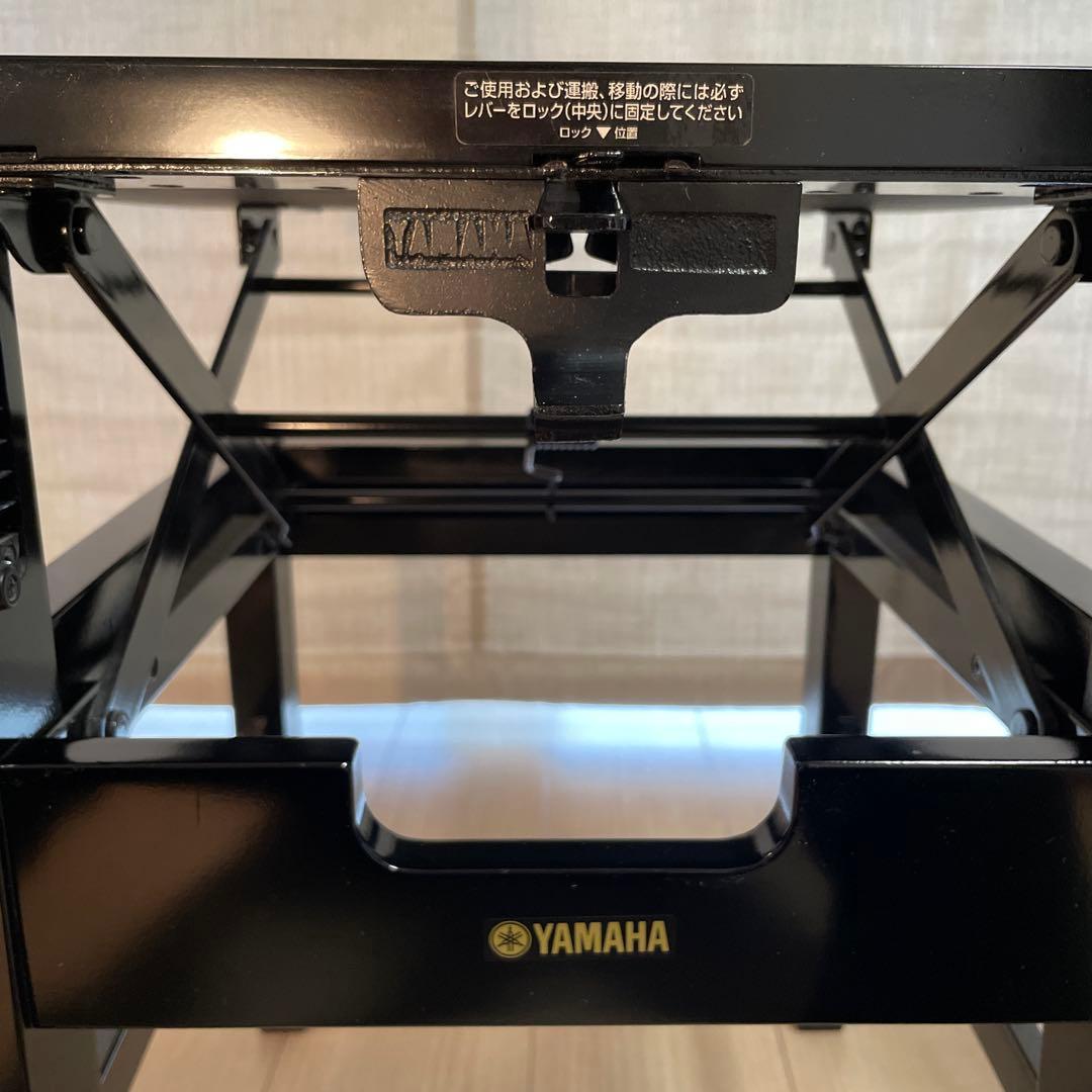 中古美品　ヤマハ　ピアノ椅子　NO.5