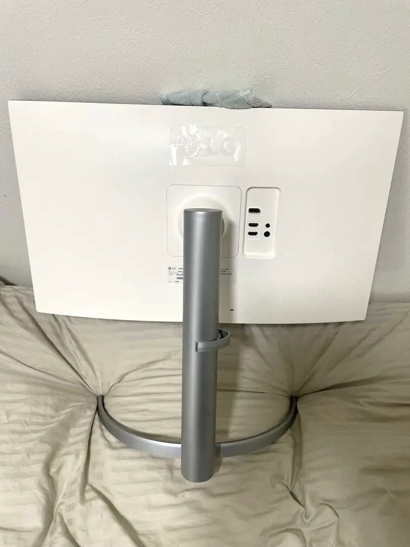 4K 27インチ 60fpsゲーミングモニター