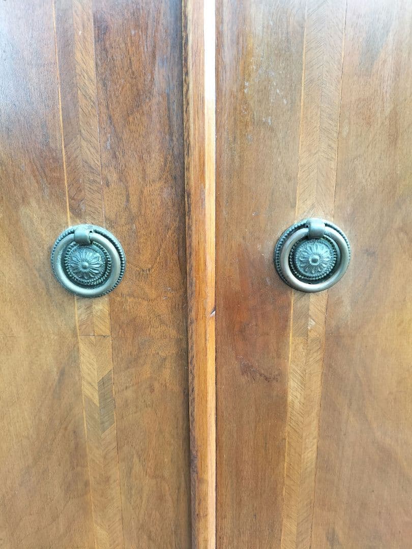 M♦n送料込 英国イギリスアンティーク　サイドボード 猫脚