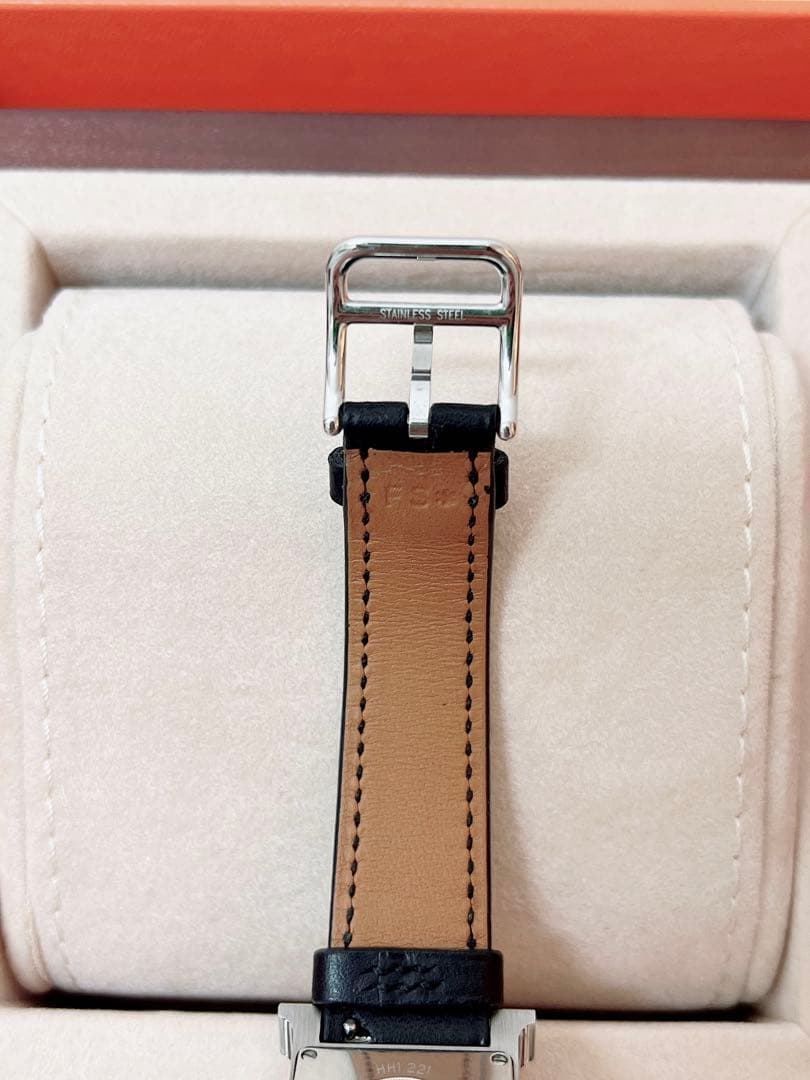 ◉ゆっちゃん　極美品【HERMES】エルメス Hウォッチ HH1.221