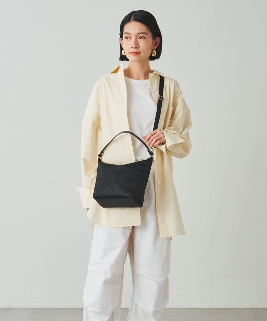 ほぼ未使用ラシット今期軽量ロングセラーシンプル2wayショルダーバッグ