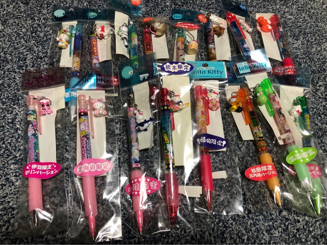#ご当地限定ハローキティ ボールペン、シャープペンシル70本セット