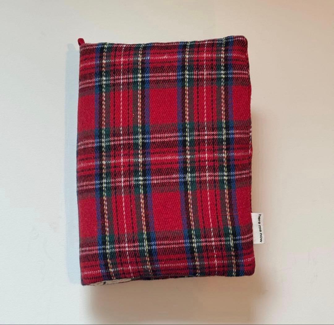 バインダーカバー　赤チェック　クリスマス　A6 韓国　貯金