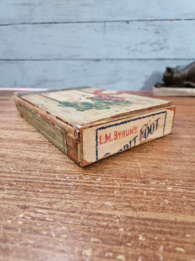 USヴィンテージ RABBIT FOOT シガーボックス 葉巻ケース 小物入れ