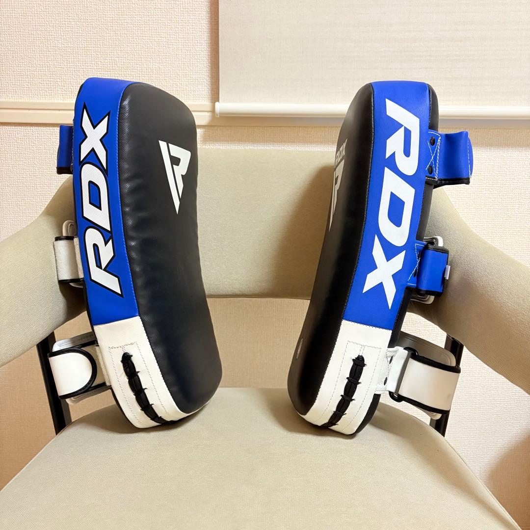 RDX APR T1U キックミット 黒 青