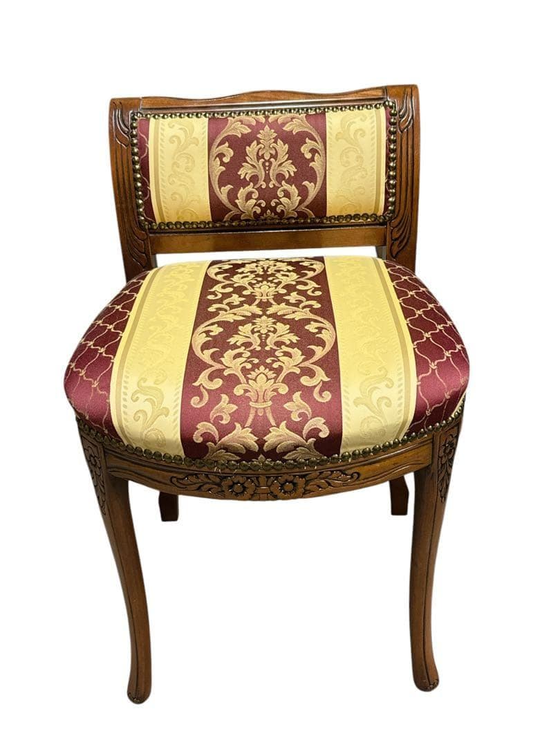 スツール　イタリアスツール　イタリア家具　フットスツール　インテリア