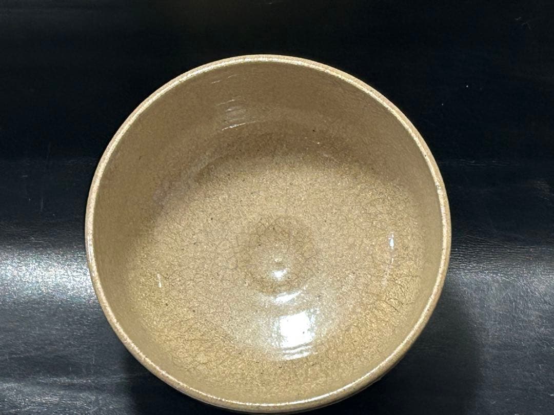 究極の美◾️蔵からかなり雰囲気の良い高そうな古絵唐津の抹茶茶碗が出て来ました。