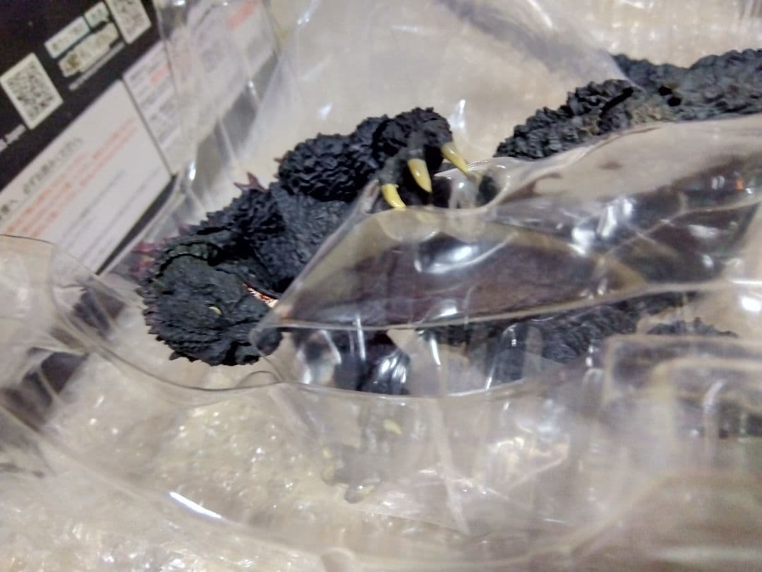 S.H.MonsterArts ゴジラ2000ミレニアム　開封品