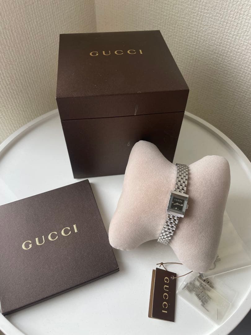 GUCCI 時計　3Pダイヤ　Gフレームコレクションブランド　ステンレスシルバー