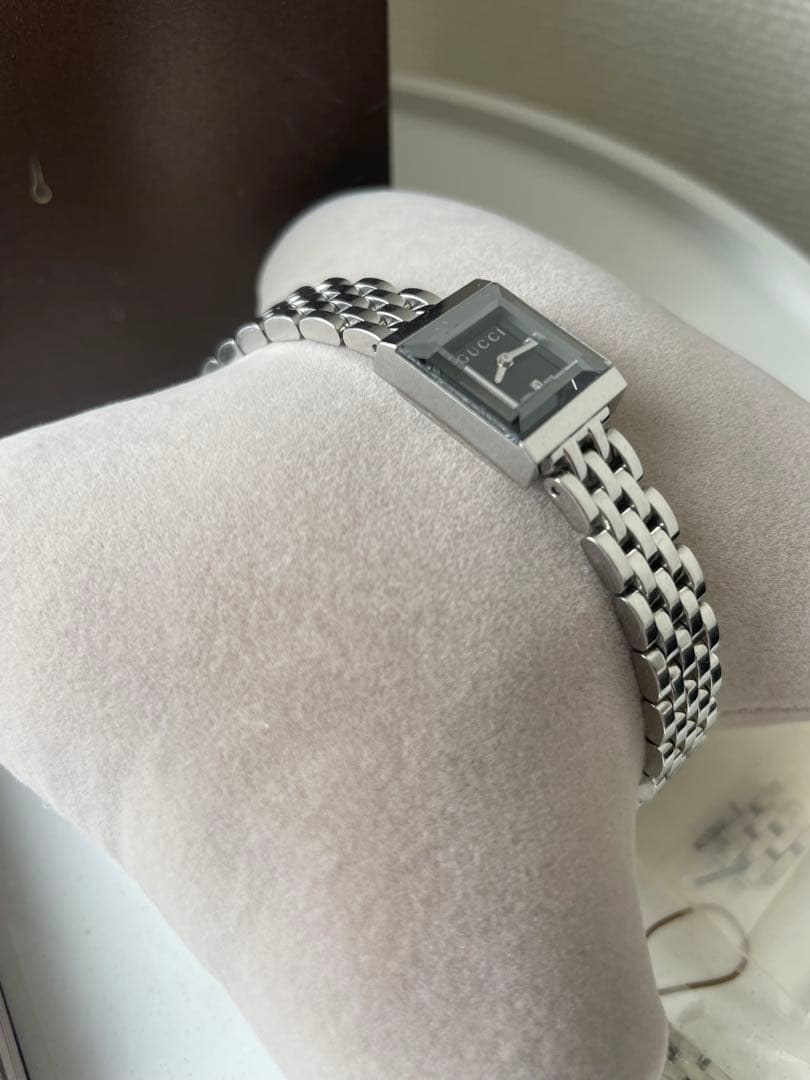 GUCCI 時計　3Pダイヤ　Gフレームコレクションブランド　ステンレスシルバー