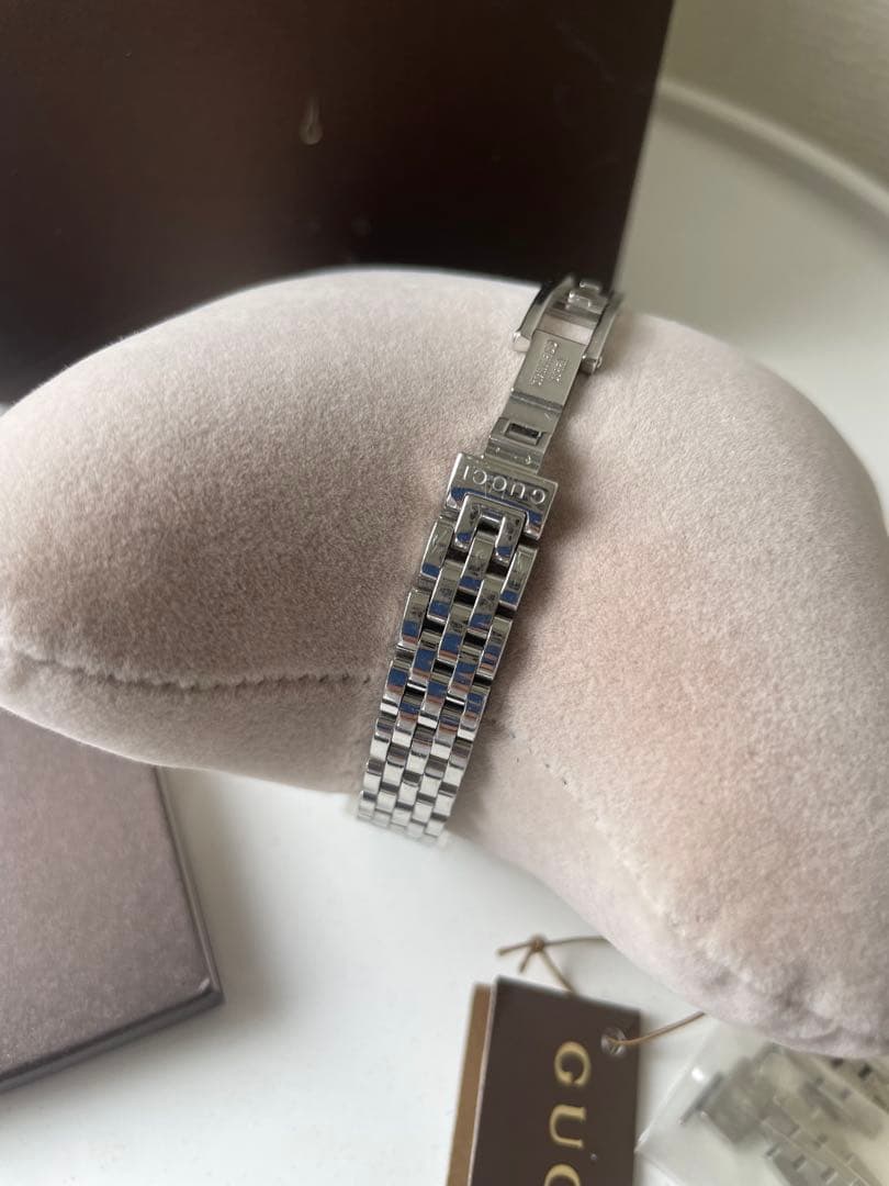 GUCCI 時計　3Pダイヤ　Gフレームコレクションブランド　ステンレスシルバー