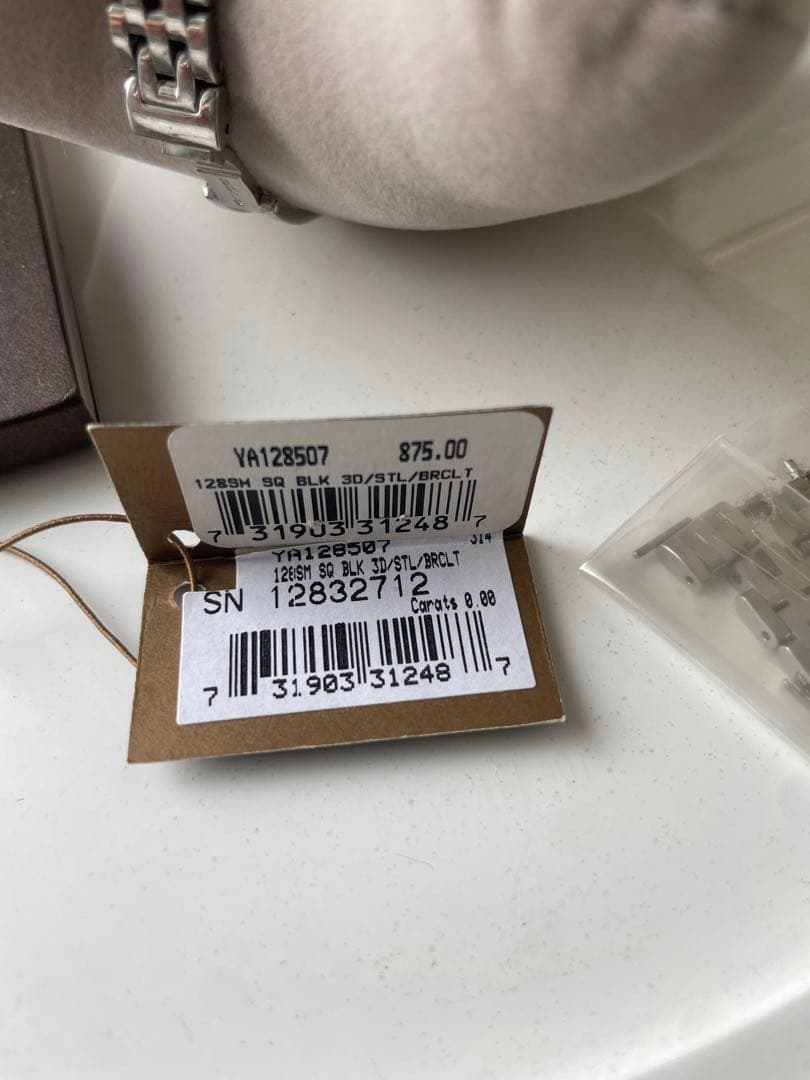 GUCCI 時計　3Pダイヤ　Gフレームコレクションブランド　ステンレスシルバー