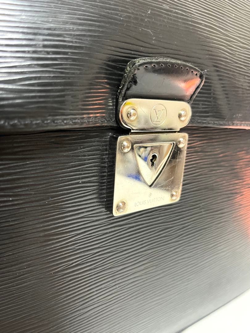 A*M様 【正規品】LOUIS VUITTON エピロブスト 1ビジネスバック【