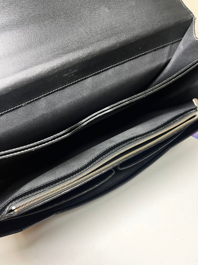 A*M様 【正規品】LOUIS VUITTON エピロブスト 1ビジネスバック【