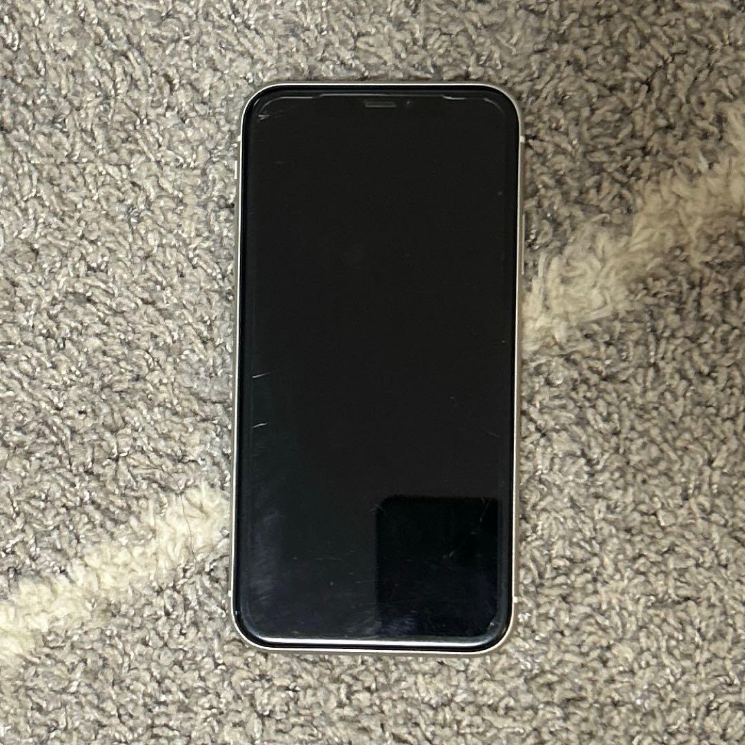 iPhone11本体SIMフリー箱充電器説明書付き！